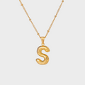 Collier lettre S
