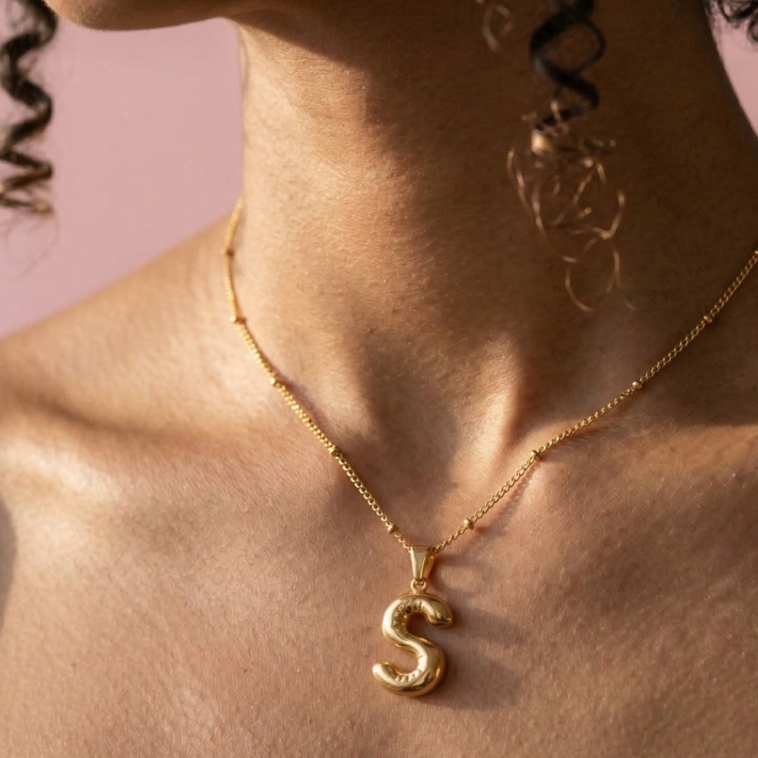 Collier lettre S