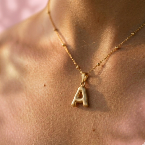 Collier lettre A