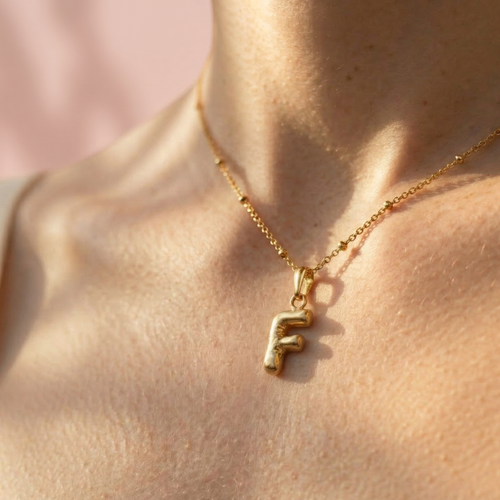 Collier lettre F