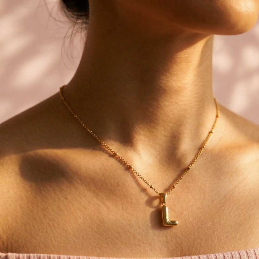 Collier lettre L